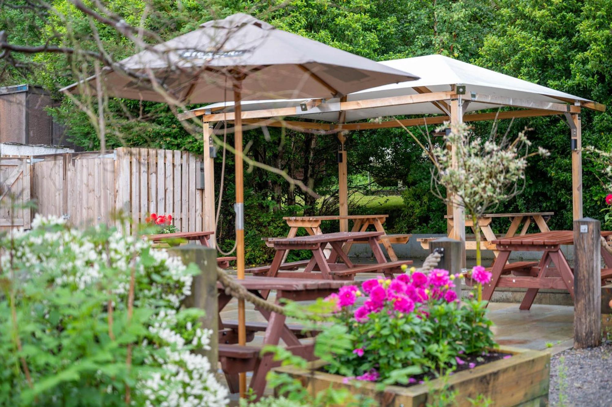The Horse And Farrier Inn And The Salutation Inn Threlkeld Keswick ภายนอก รูปภาพ