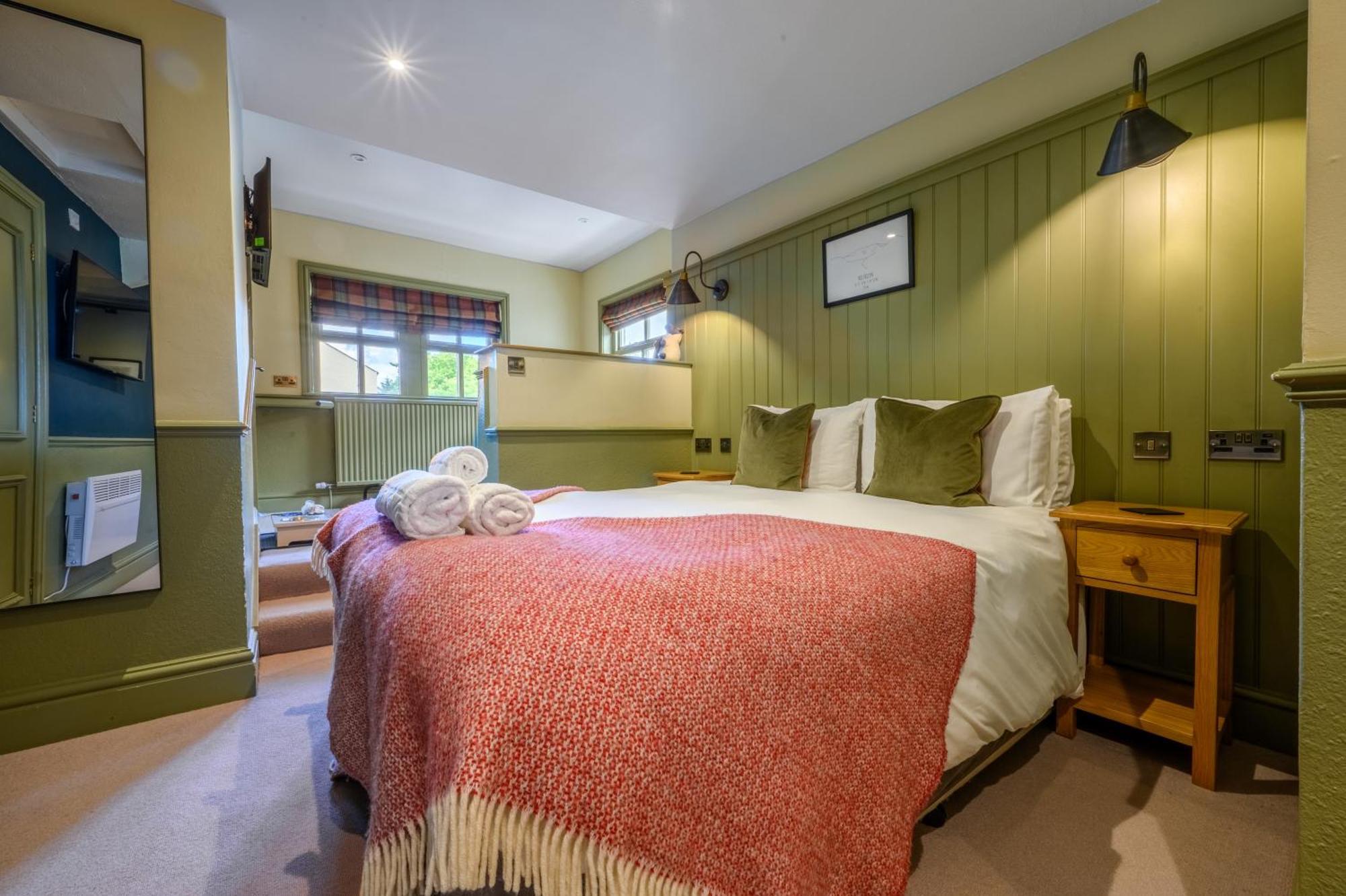 The Horse And Farrier Inn And The Salutation Inn Threlkeld Keswick ภายนอก รูปภาพ